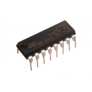 L293 Motor Driver IC